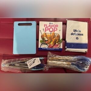WEIGHT WATCHERS Cooking Utensils, Dish Cloths, Cutting Boards & Cook Book